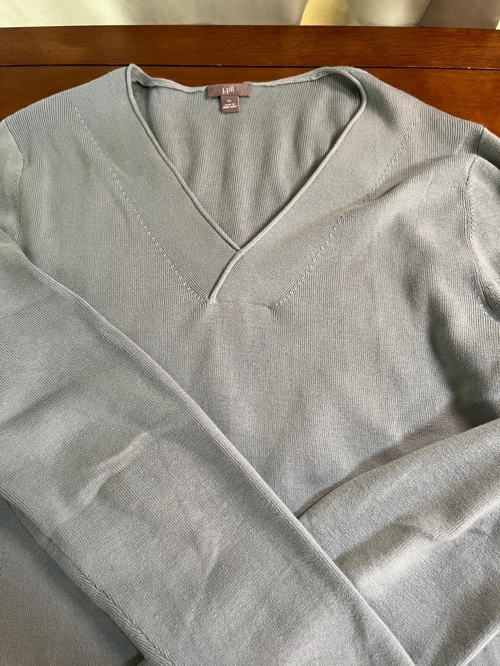 J. Jill women’s cotton V-Neck Sweater in Sage Green